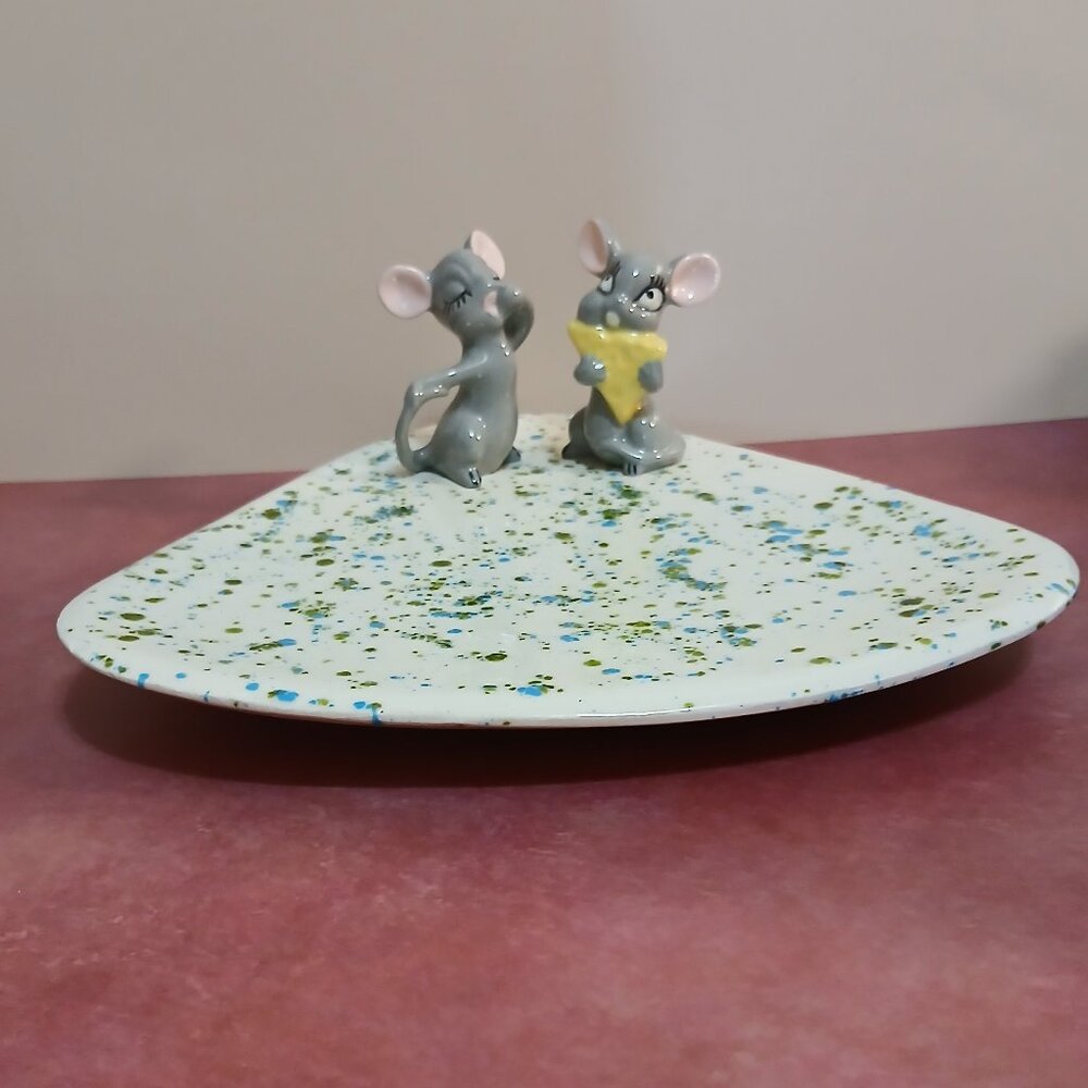 Mid-Century Ceramic Speckled Cheese Plate with Mice Figures